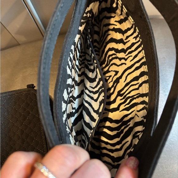Vera Bradley Black Quilted Women's Bag Set (RFID lining in small) - Picture 10 of 11